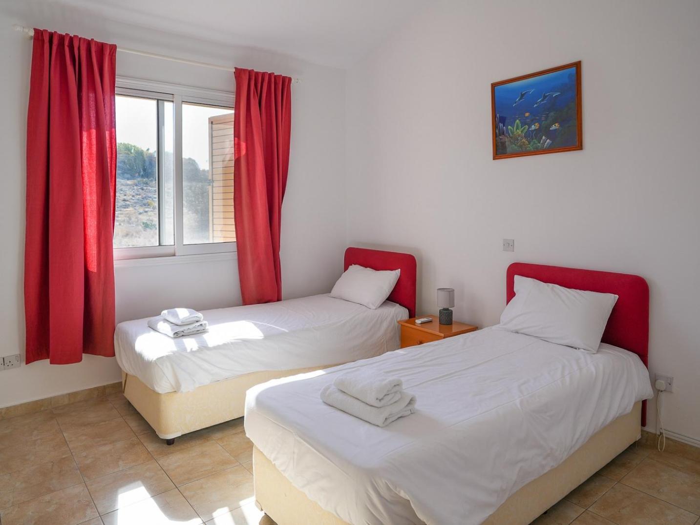Resitour - Regina Gardens Apartamento Pafos Exterior foto